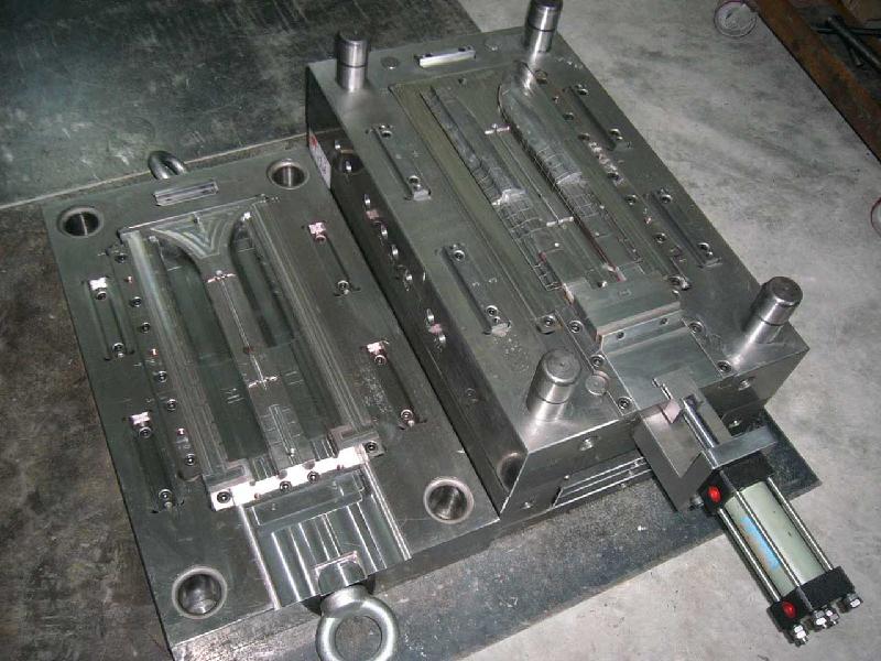走進(jìn)旭錦，塑膠模具廠家
